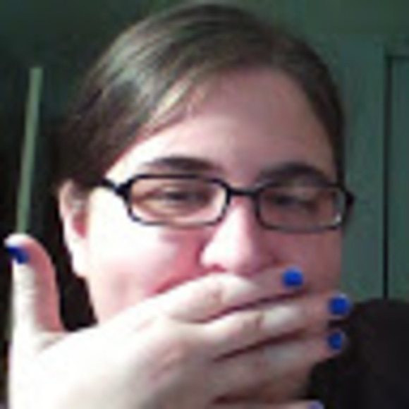 Meet your Posher, Kailee - Picture 1 of 1